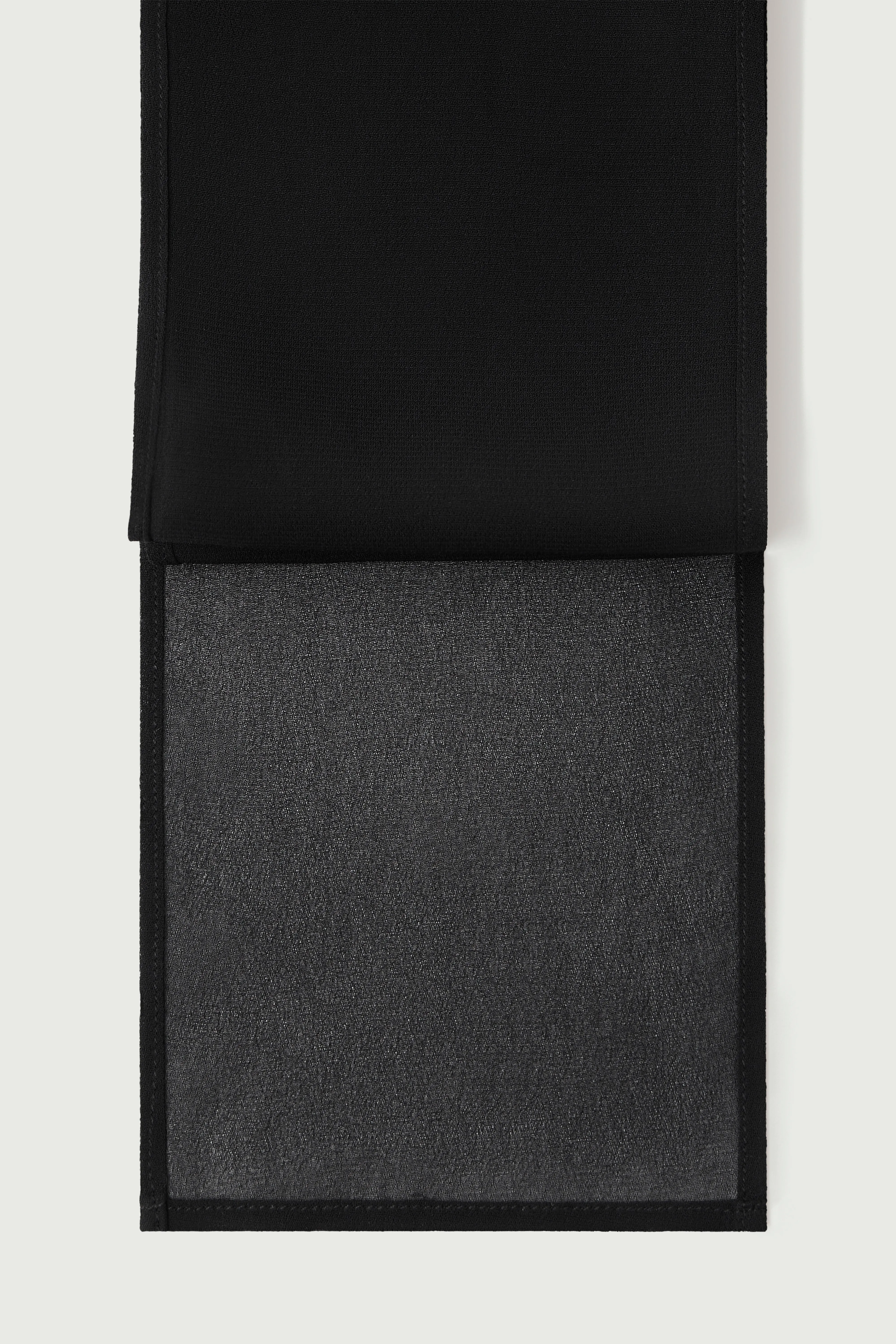 BLACK VIK SCARF