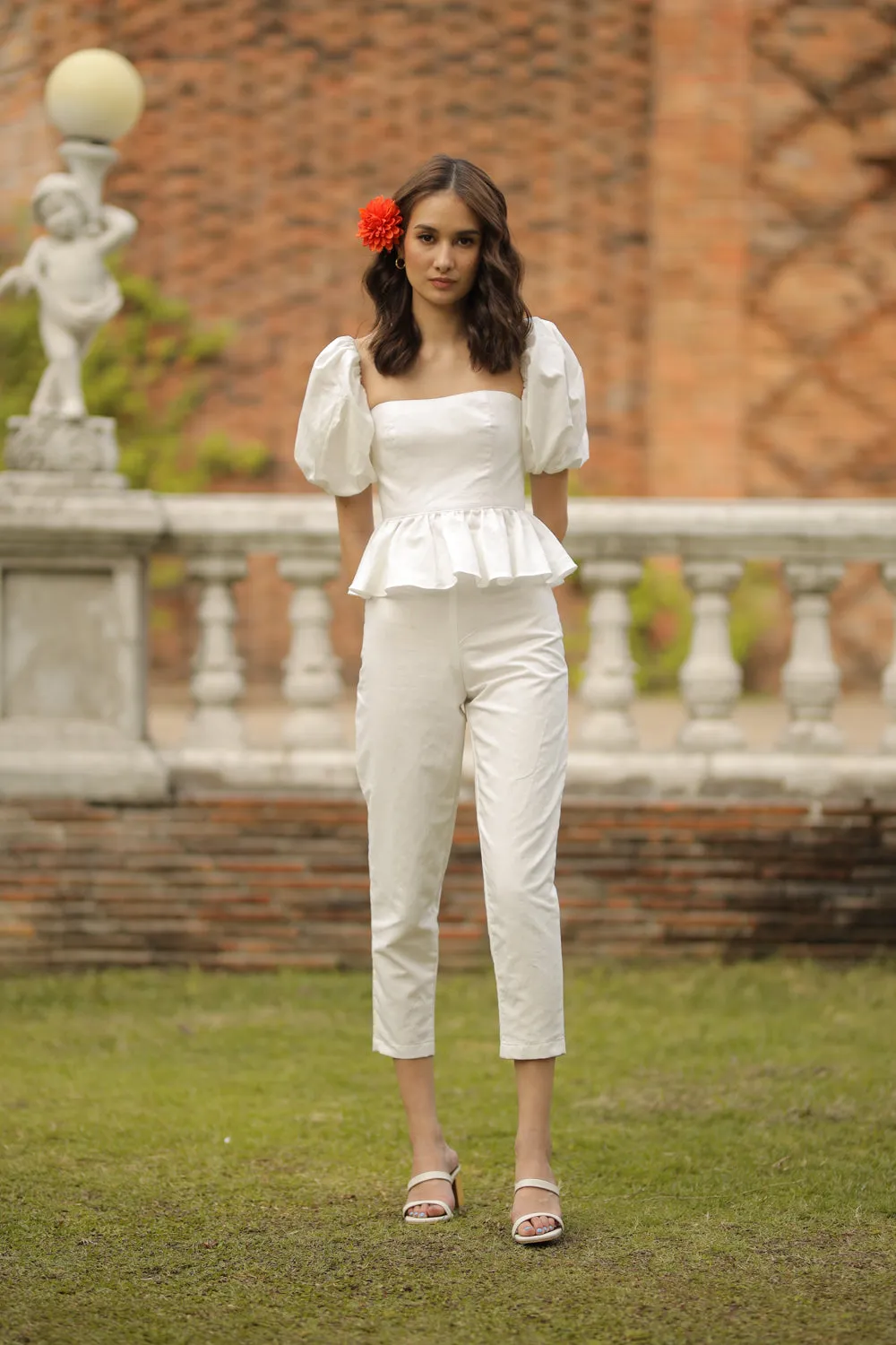 CLARA TOP Peplum Puff Sleeve Blouse (White Linen)
