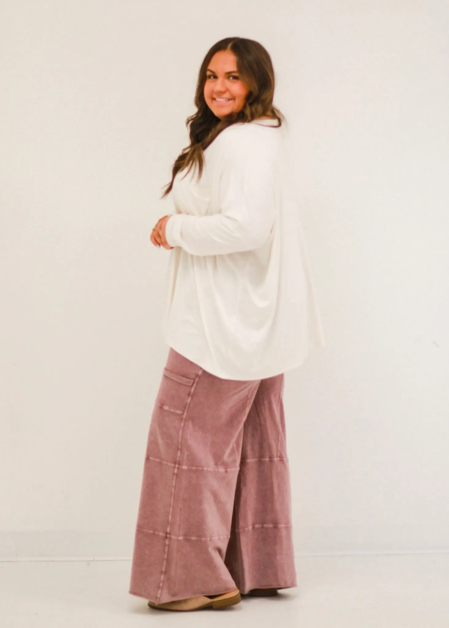 Day Date Wide Leg Pants in Plum