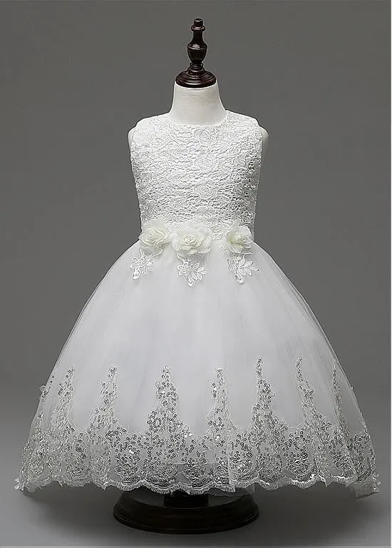 Dazzling Lace  Flower Girl Dresses With Handmade Flowers