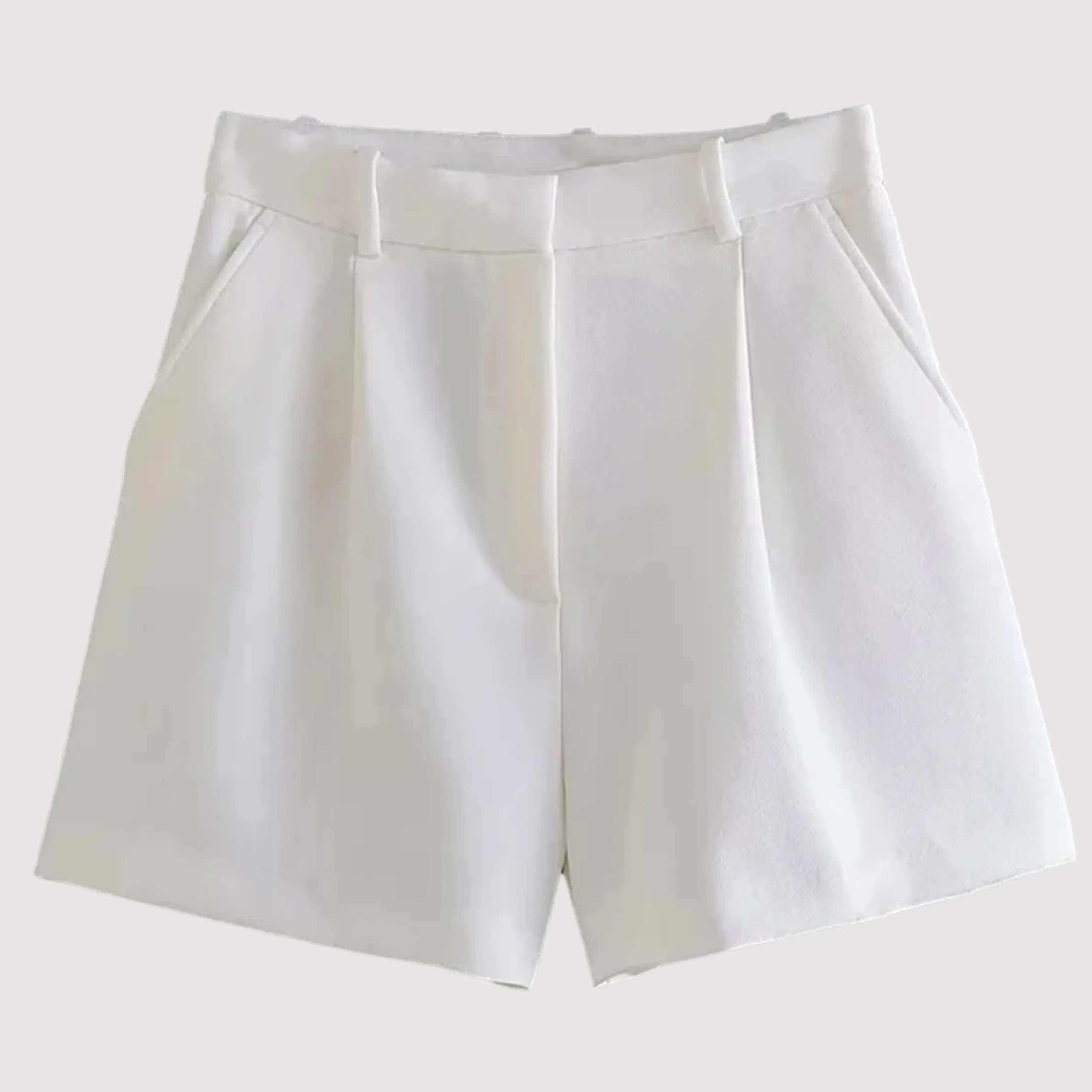 Dorothy - Fashionable high-waisted shorts