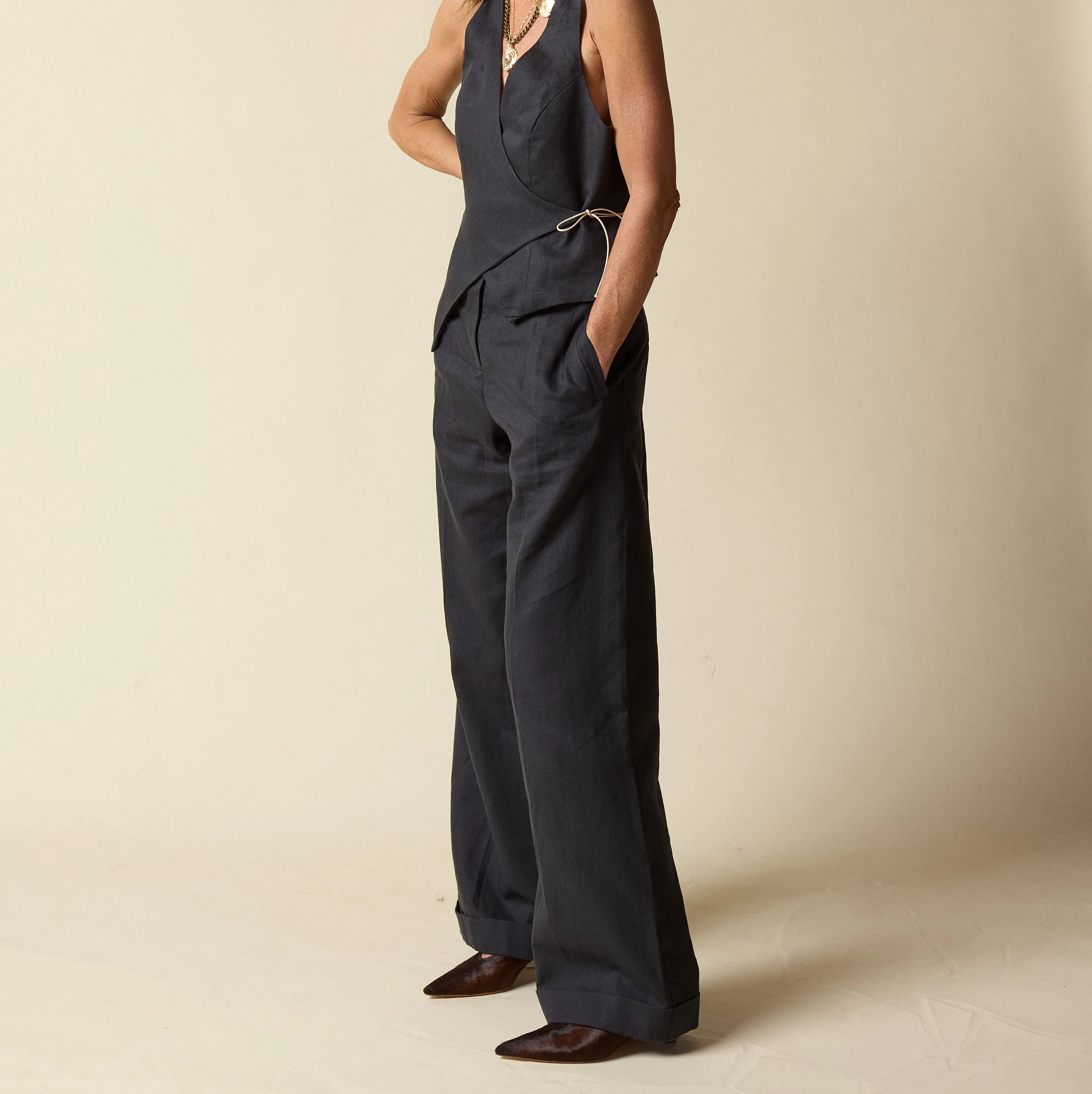 Empire Line Pant Carbon