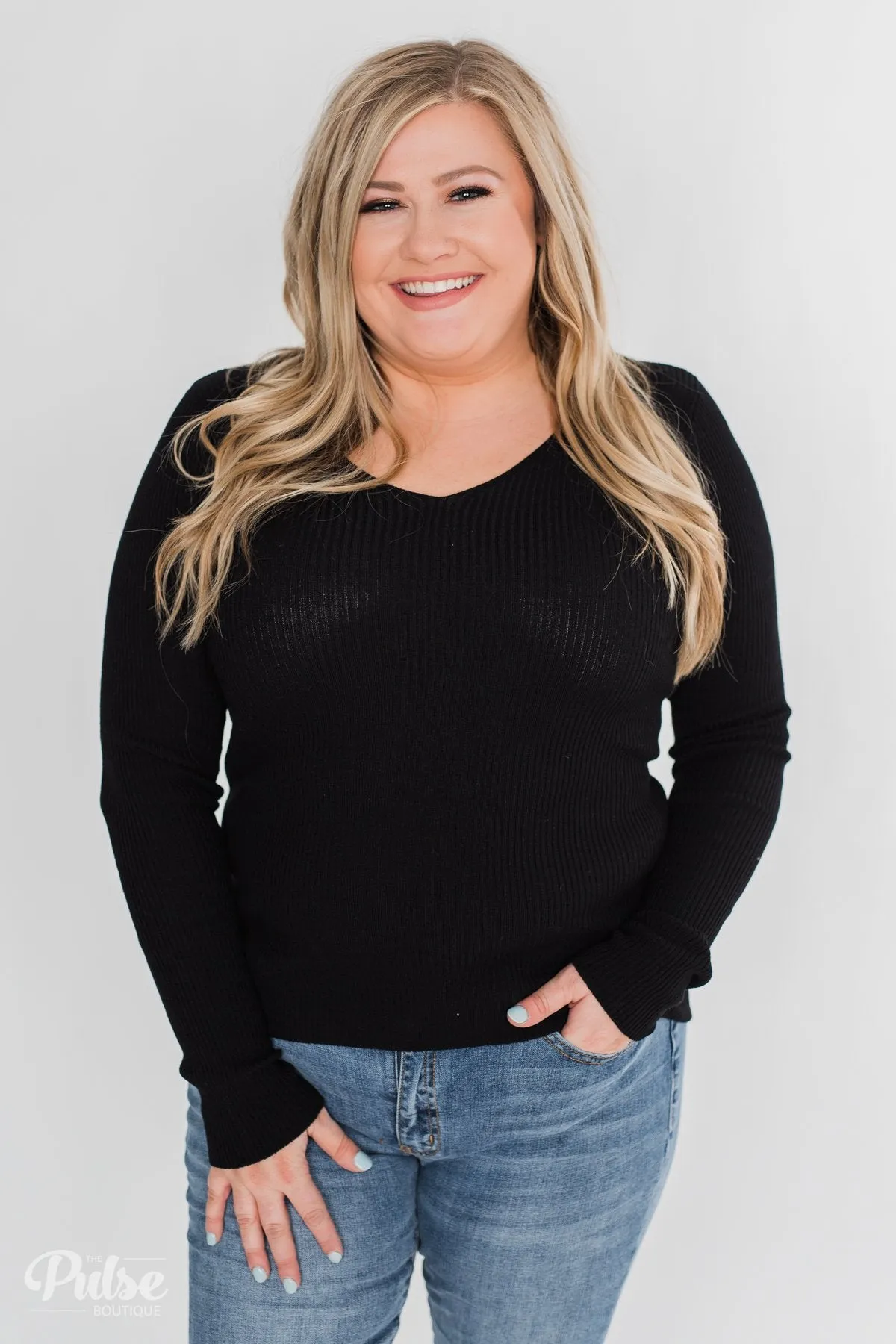 Fitted V-Neck Long Sleeve Top - Black