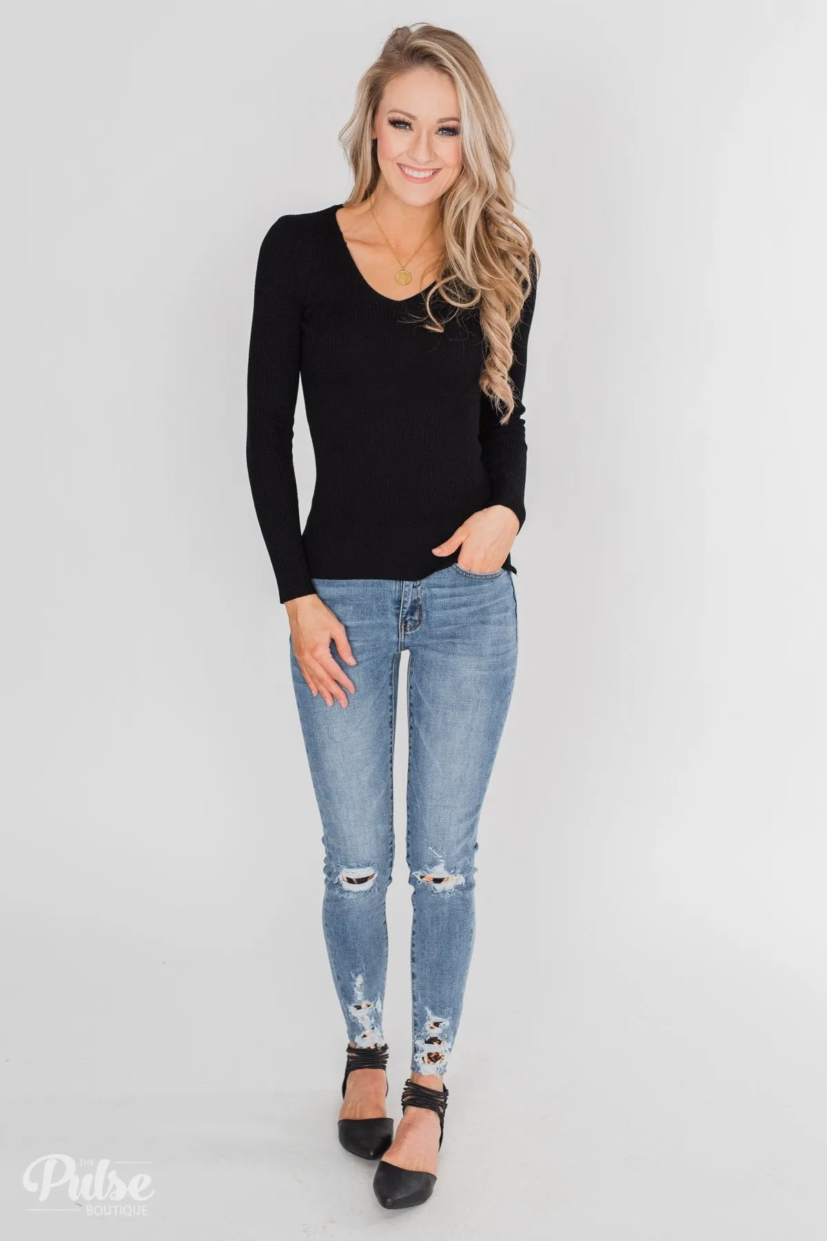 Fitted V-Neck Long Sleeve Top - Black