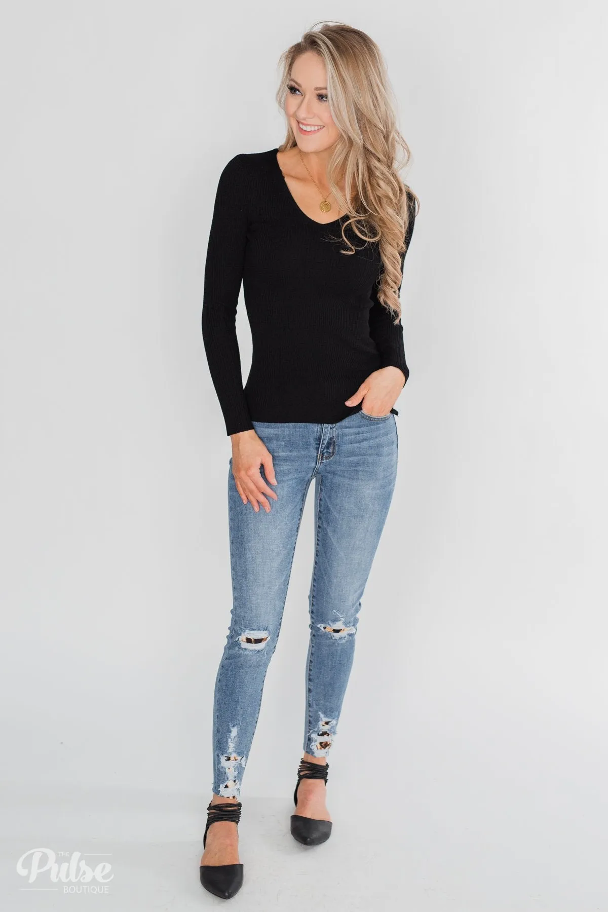 Fitted V-Neck Long Sleeve Top - Black