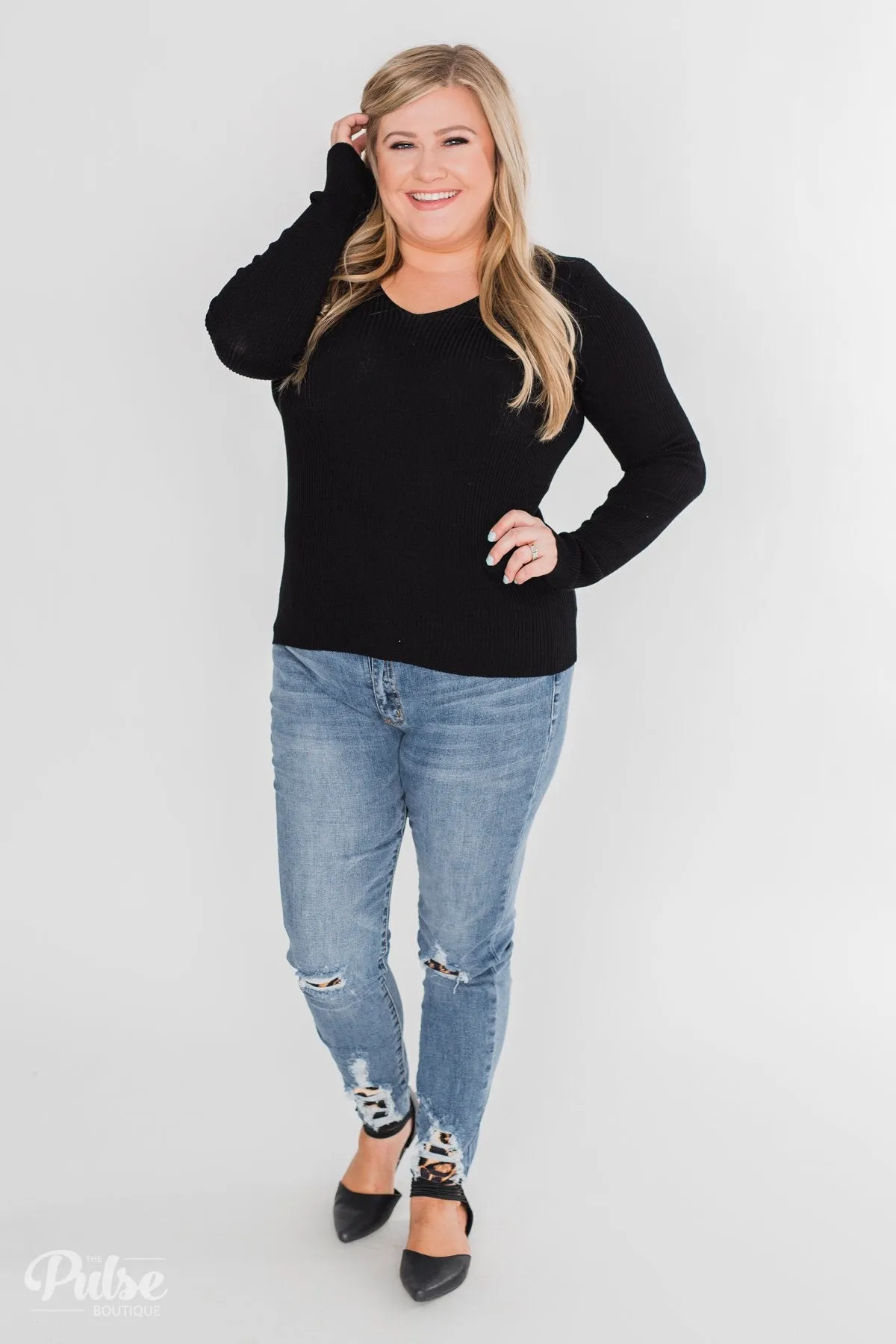 Fitted V-Neck Long Sleeve Top - Black