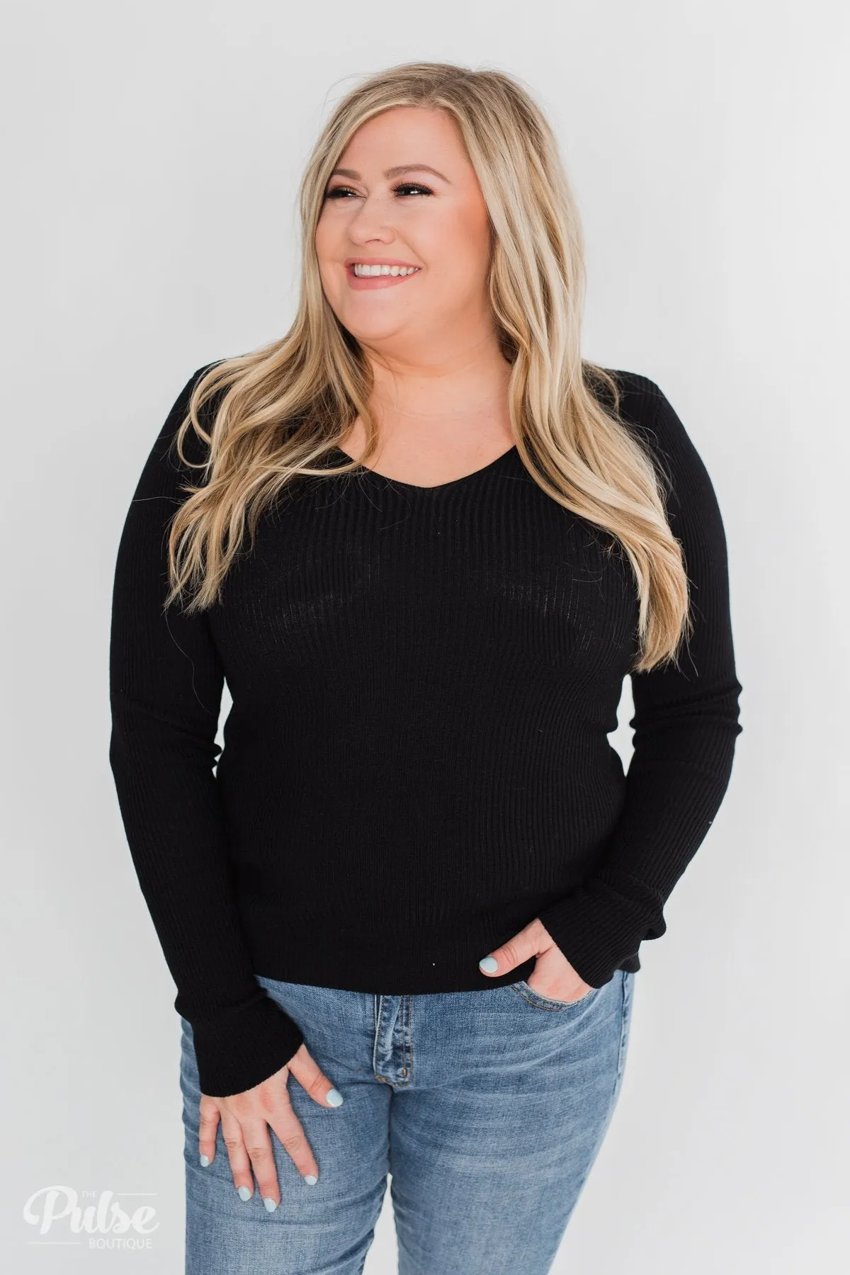 Fitted V-Neck Long Sleeve Top - Black