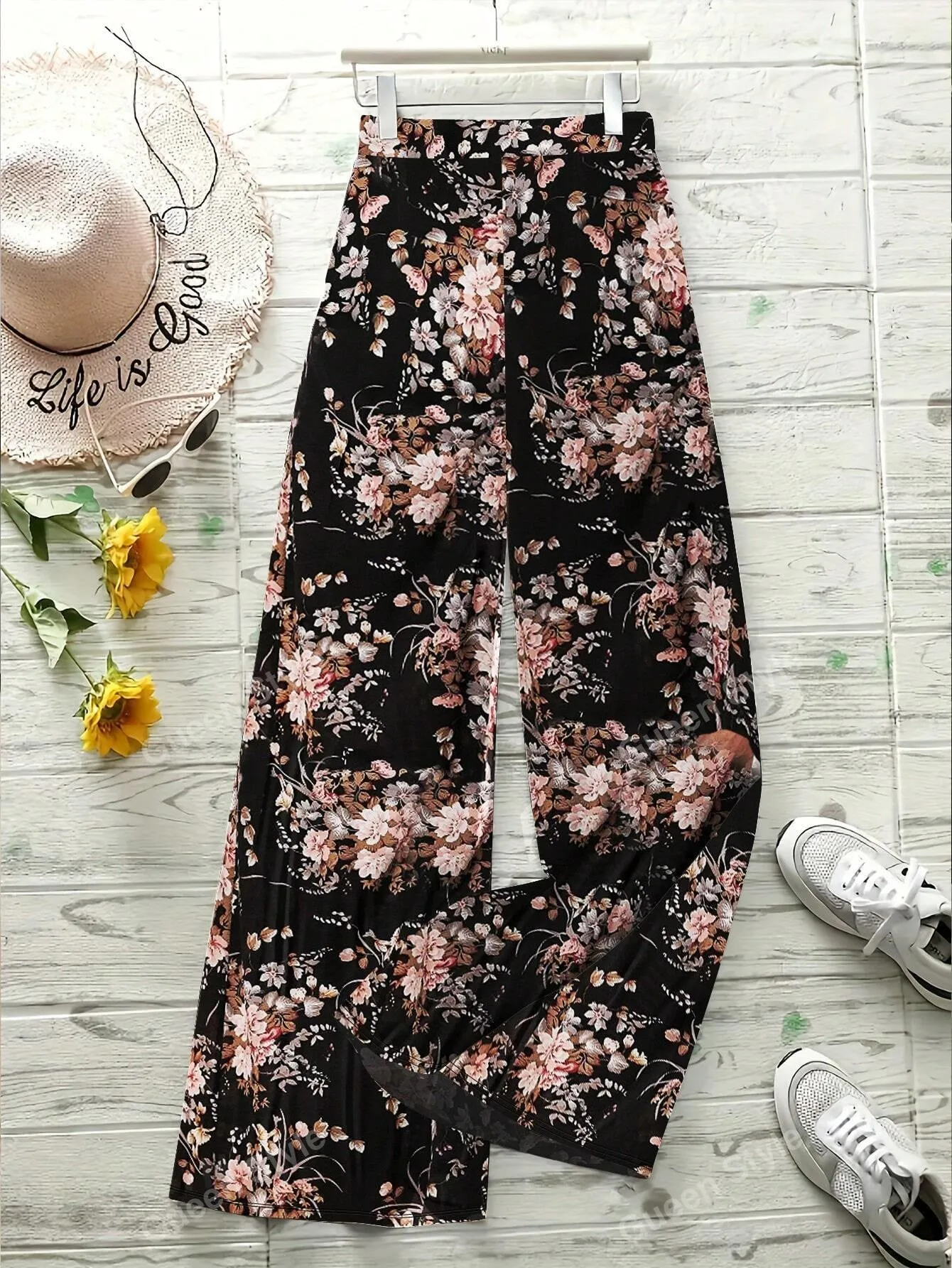 Geometric Print Loose Wide Leg Pants