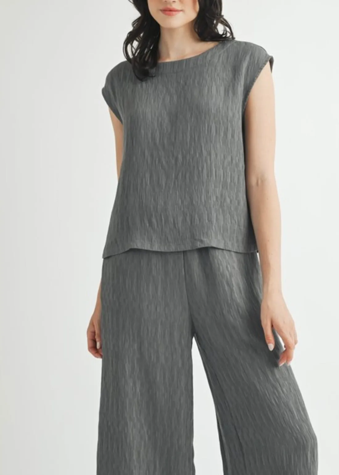 Kaeli Crinkle Round Neck Top