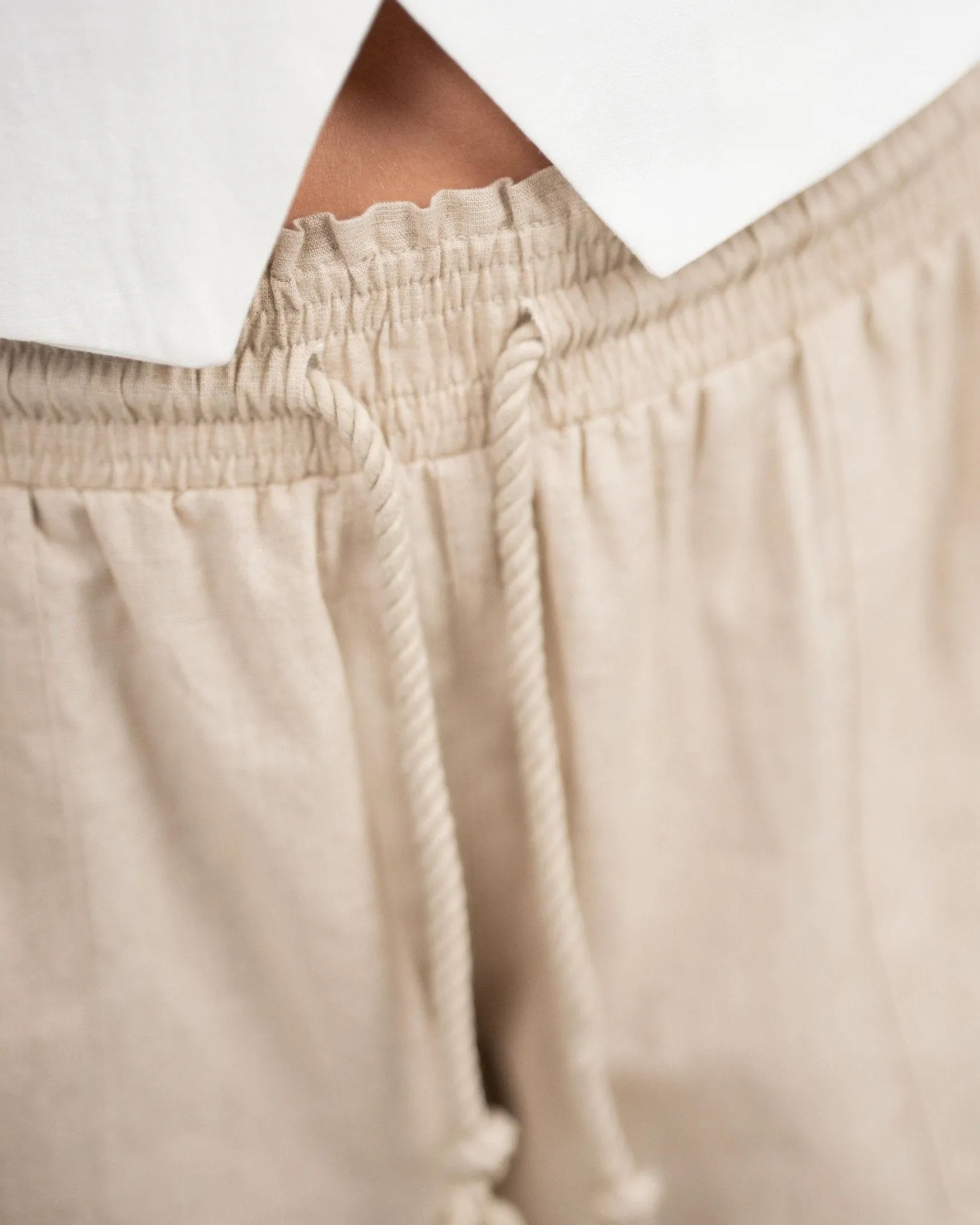 Linen Pants Low-Waisted Beige