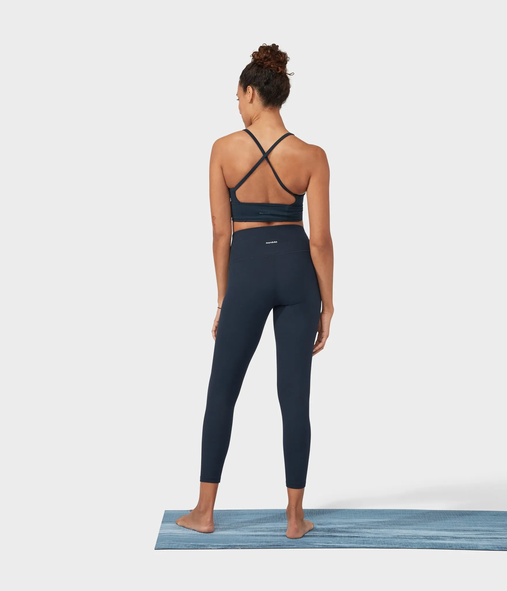 Manduka Apparel - Women's Performance Legging - High Rise W/Media Pocket - Dark Sapphire