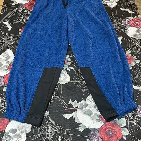 NWT WOMENS FREE MOVEMENT BY FREE PEOPLE CUDDLE UP BLUE FLEECE TIE WAIST PANTS M