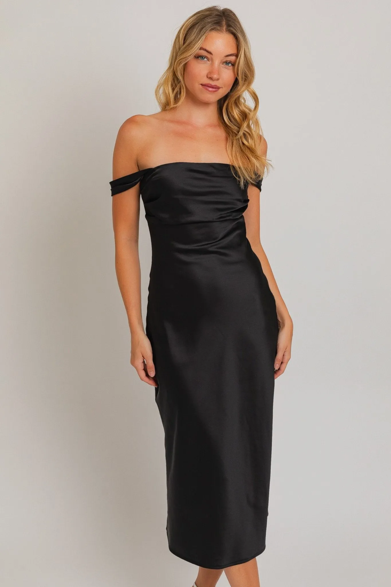 Off the Shoulder Bias Midi Dress in Black