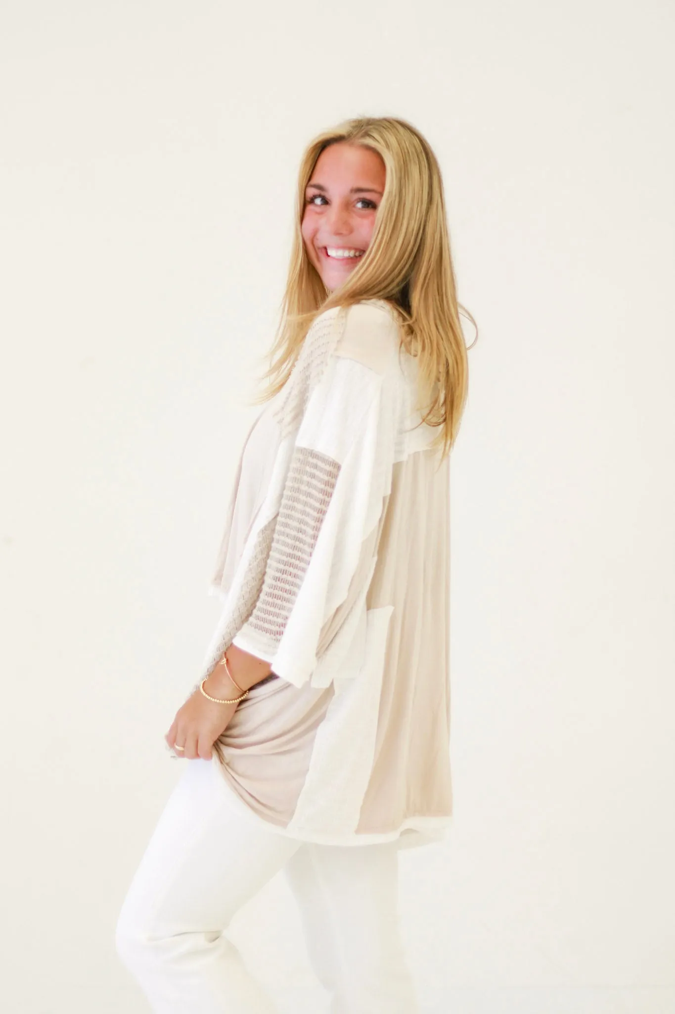 Oversize V-Neck Summer Splash Top in Oatmeal