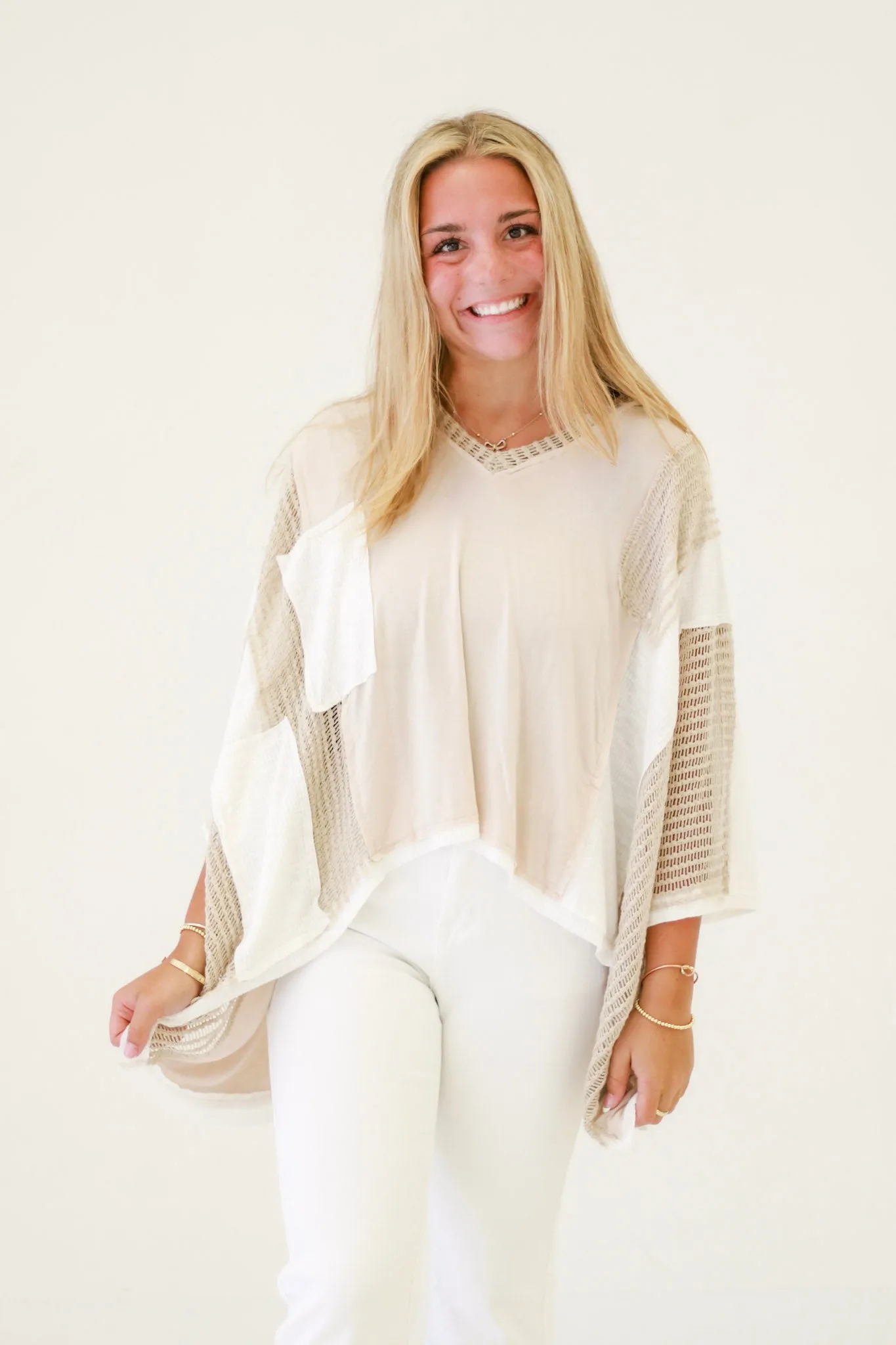 Oversize V-Neck Summer Splash Top in Oatmeal