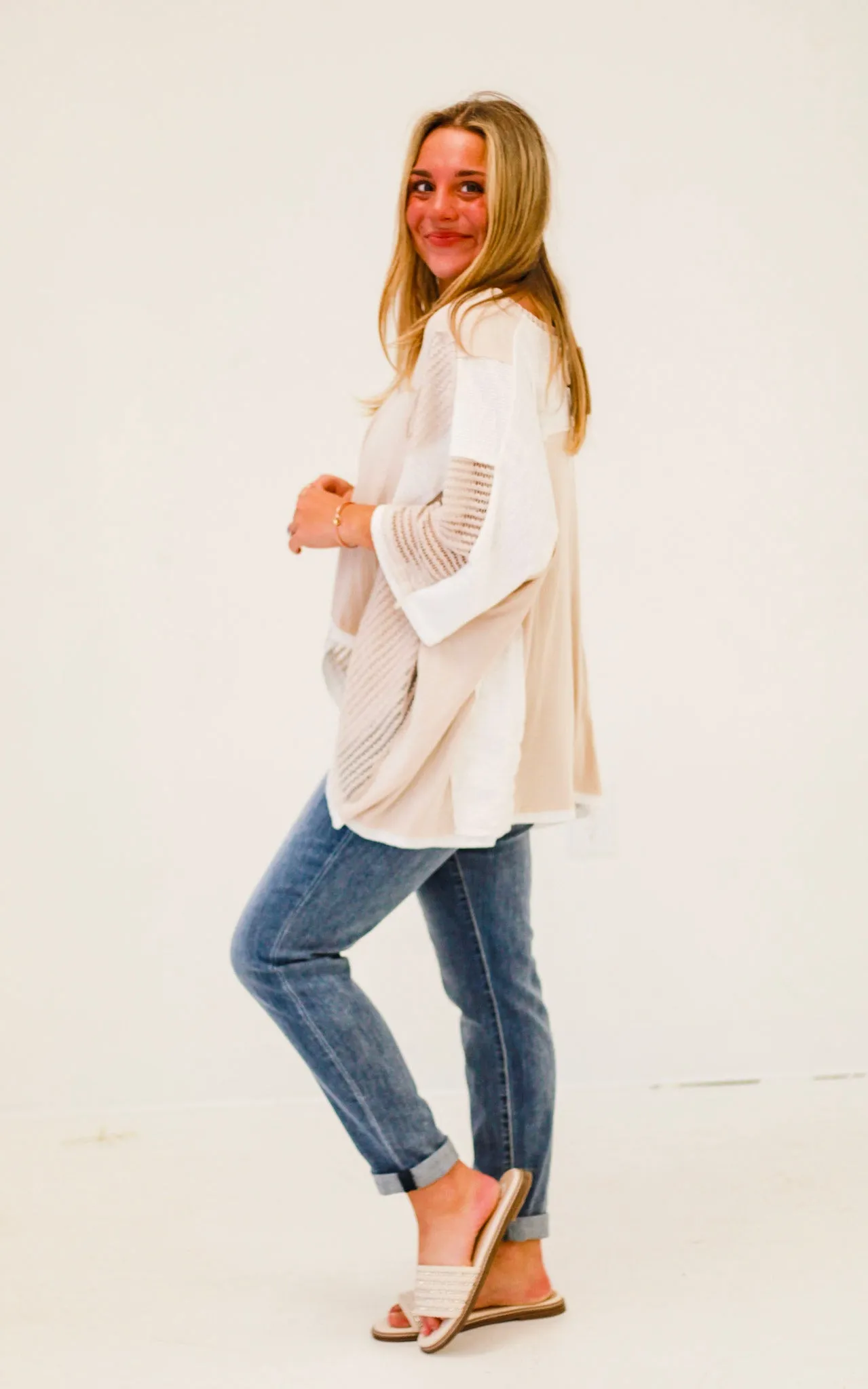 Oversize V-Neck Summer Splash Top in Oatmeal