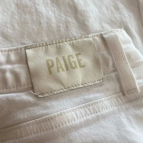 Paige Claudine High Rise Boot Cut White Denim Jeans Women’s 32 / 12 Distressed
