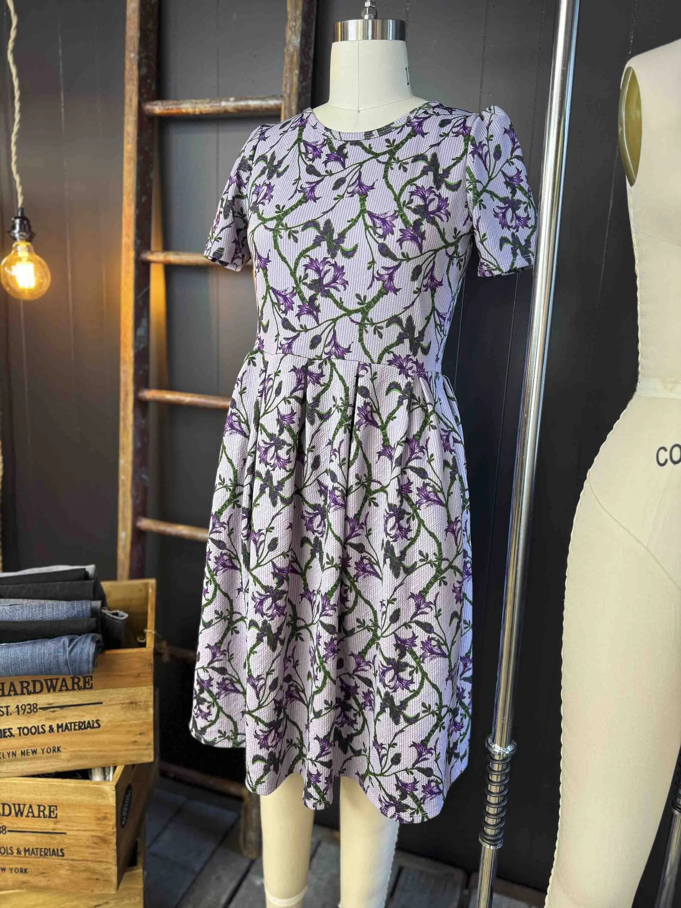 Pre-loved Lavender Floral Midi Dress - Size L