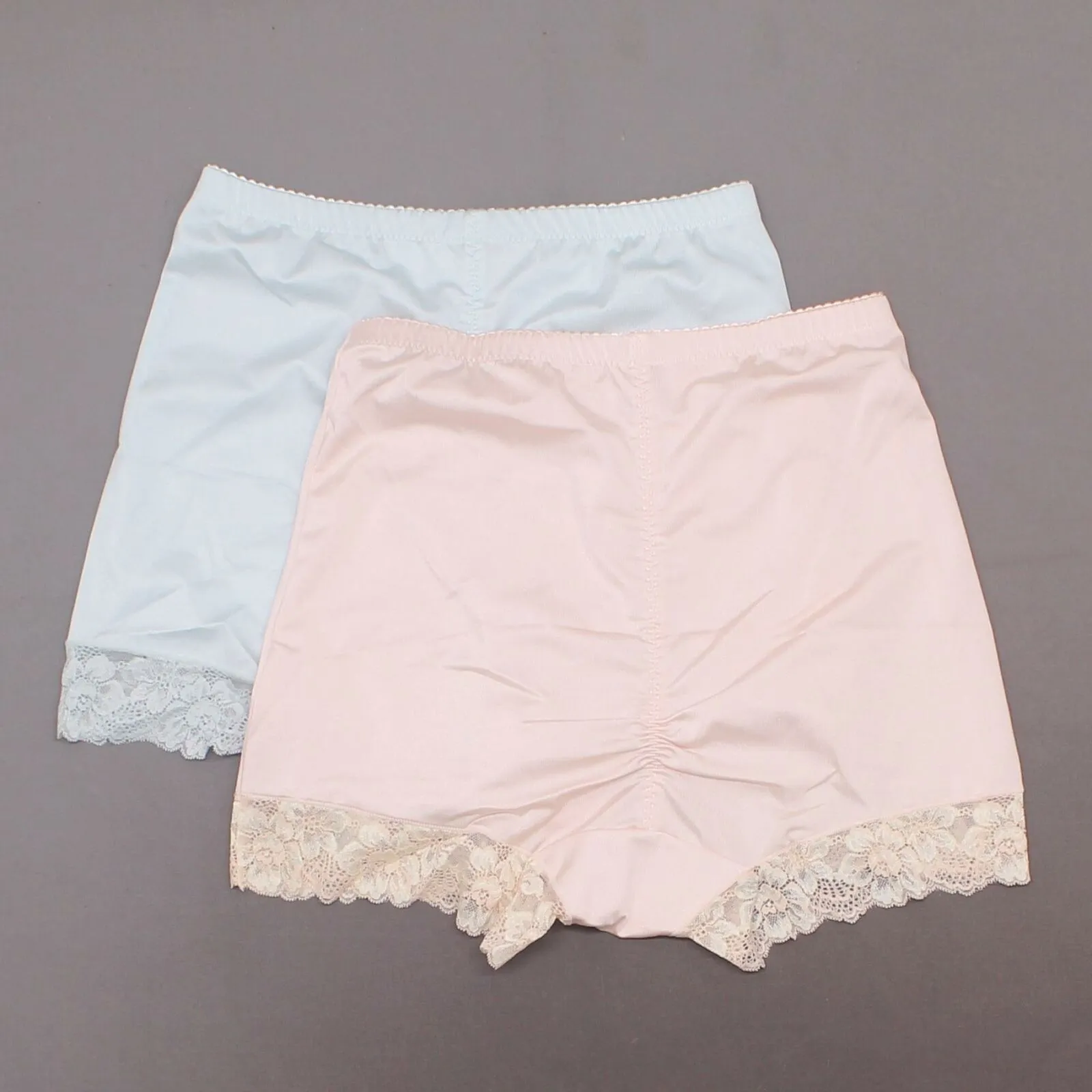 Rhonda Shear 2 Pack Smooth Pin Up Panties with Lace Trim Mint/ Peach Plus 1X