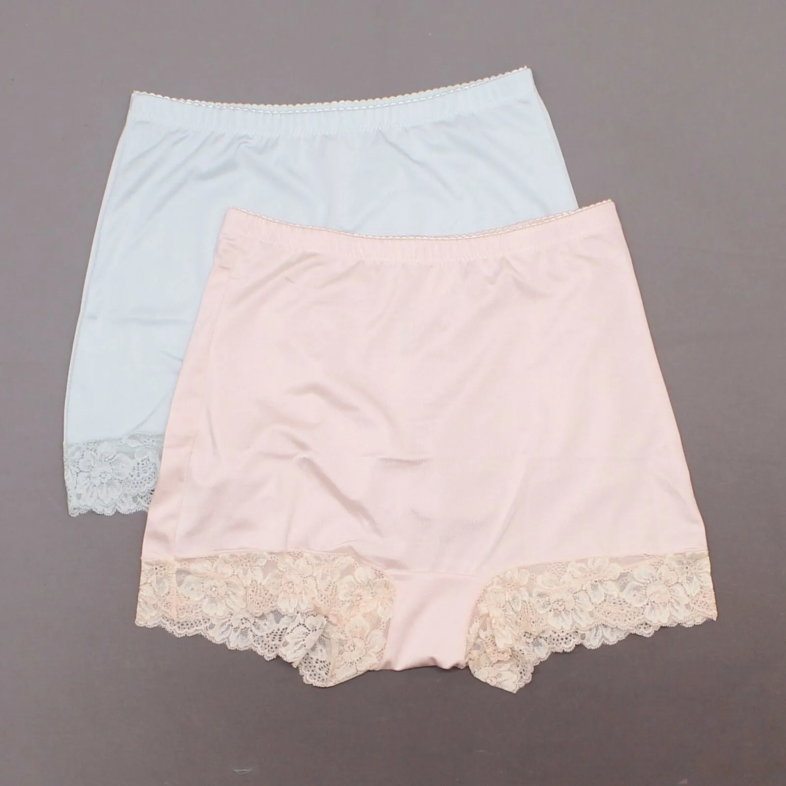 Rhonda Shear 2 Pack Smooth Pin Up Panties with Lace Trim Mint/ Peach Plus 1X