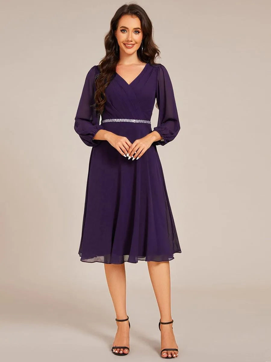 Robe d'invitée de mariage mi-longue plissée à manches longues en mousseline de soie