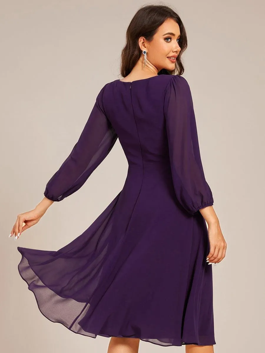 Robe d'invitée de mariage mi-longue plissée à manches longues en mousseline de soie
