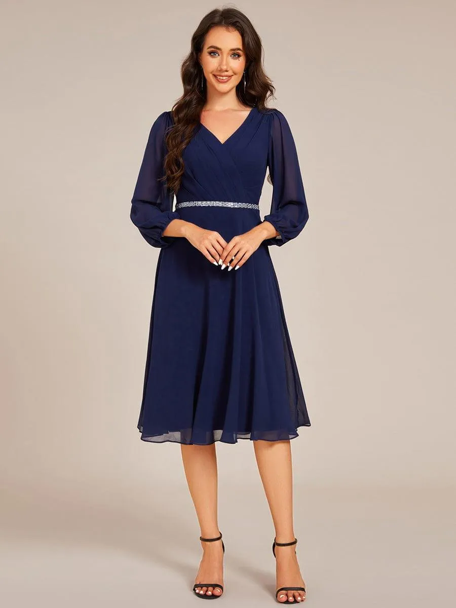 Robe d'invitée de mariage mi-longue plissée à manches longues en mousseline de soie