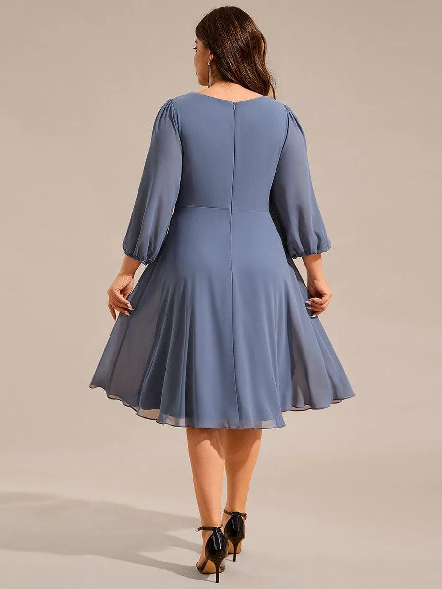 Robe d'invitée de mariage mi-longue plissée à manches longues en mousseline de soie