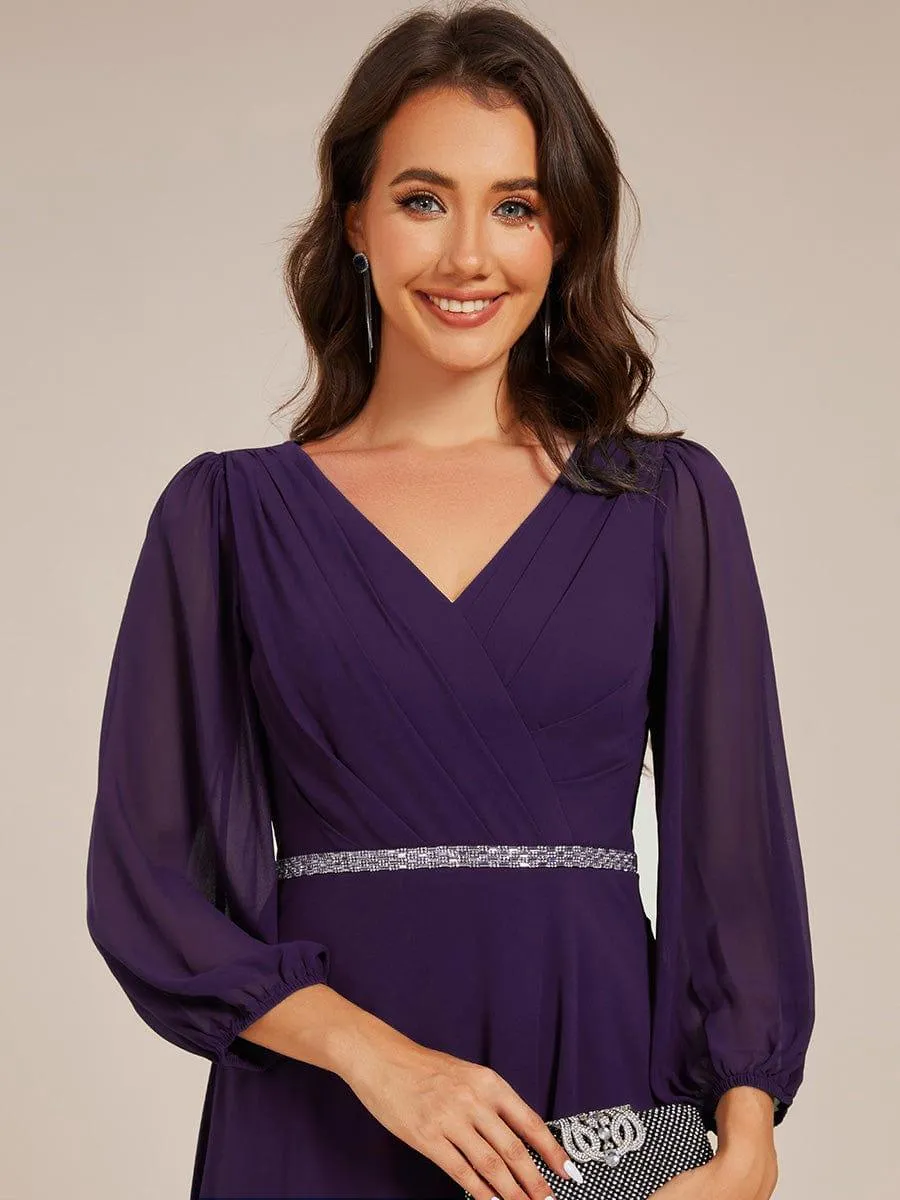 Robe d'invitée de mariage mi-longue plissée à manches longues en mousseline de soie