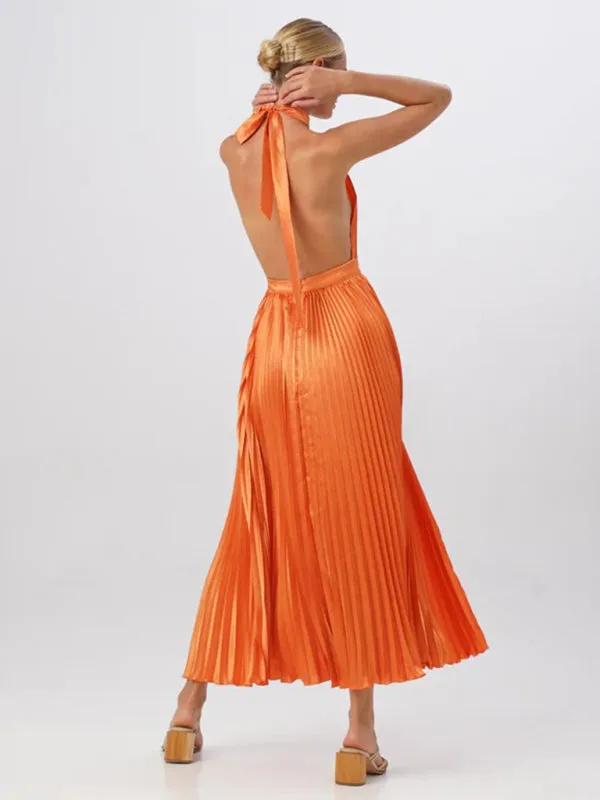 Sleeveless halterneck lace-up slim fit pleated dress