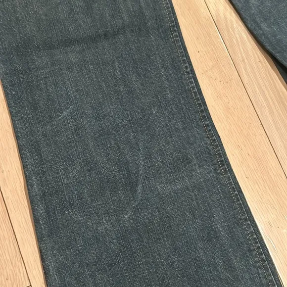 Theory Women’s Mid-High Waisted Dark Wash Jeans w/ No back pockets Size 8