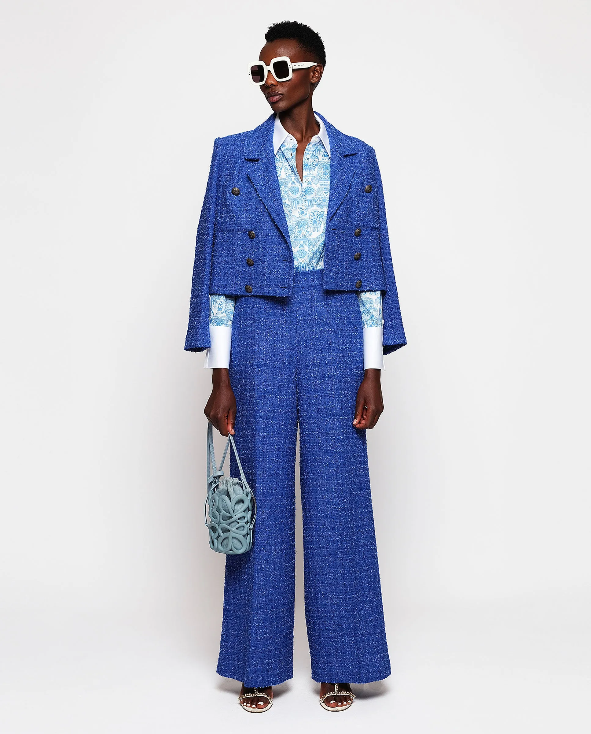 Traje azul de tweed brillante