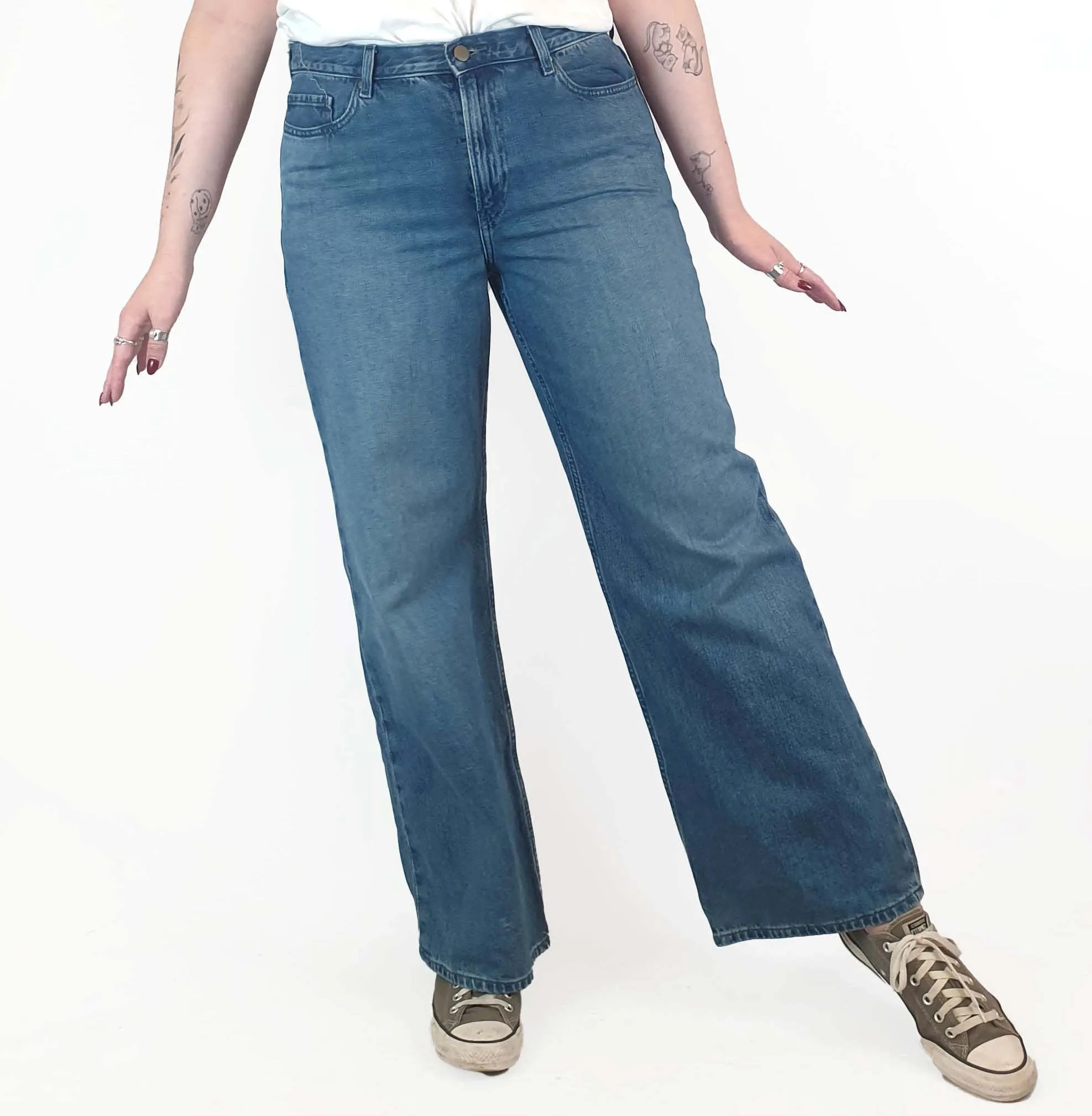 Uniqlo mid-denim wide leg jeans size 29, best fits 12-14