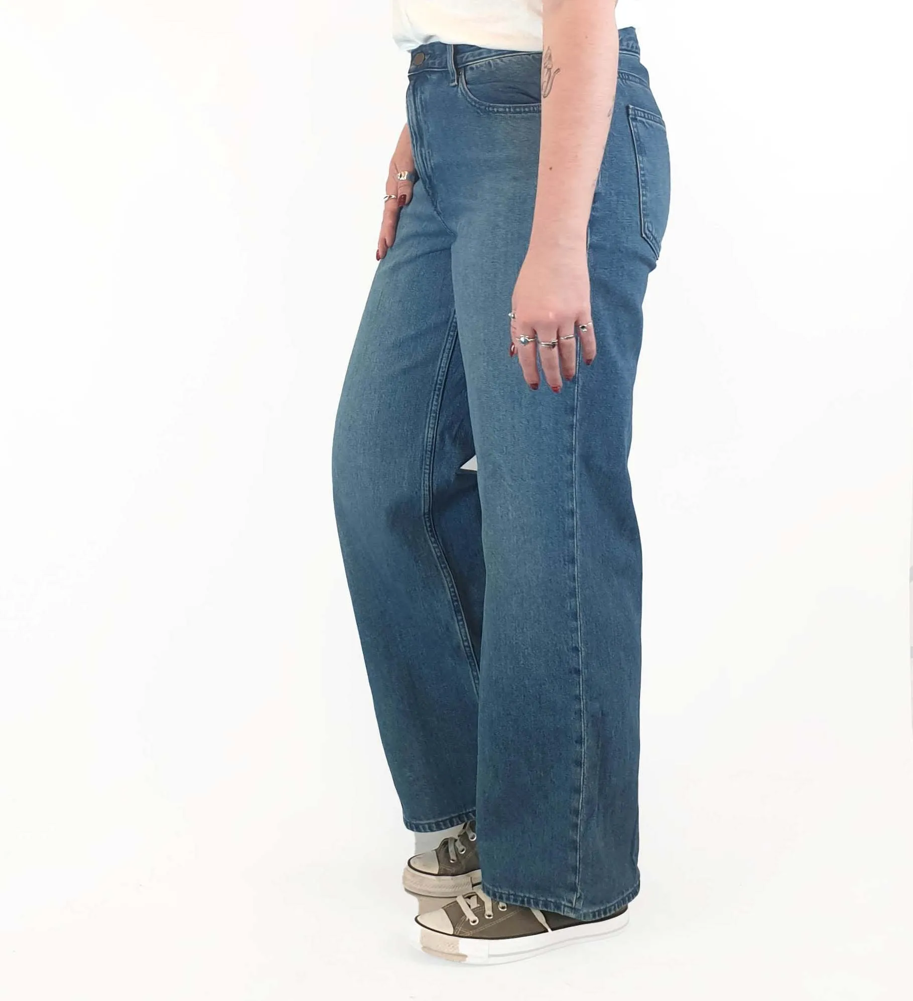 Uniqlo mid-denim wide leg jeans size 29, best fits 12-14