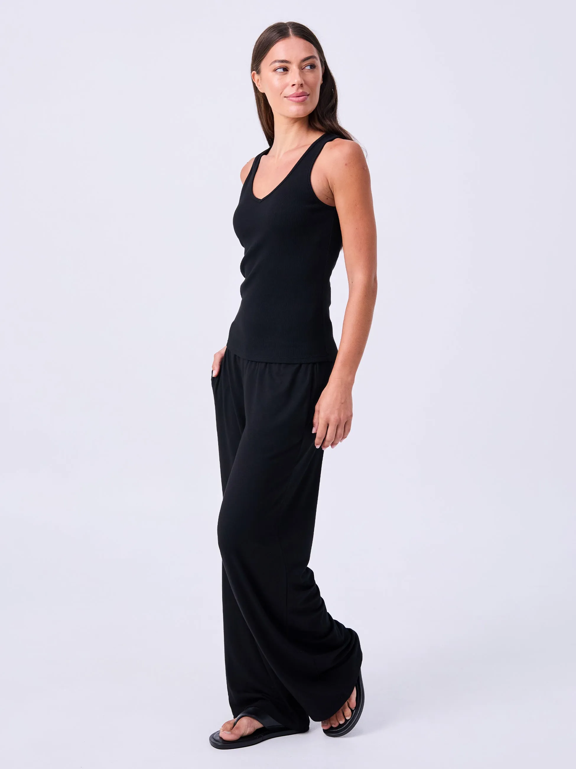 V neck Rib Tank - Black