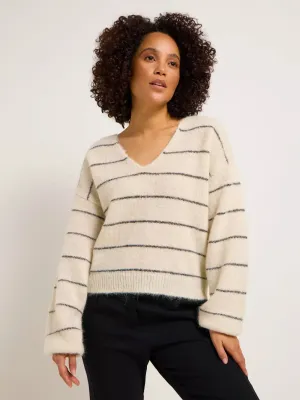 V-neck sweater stripes