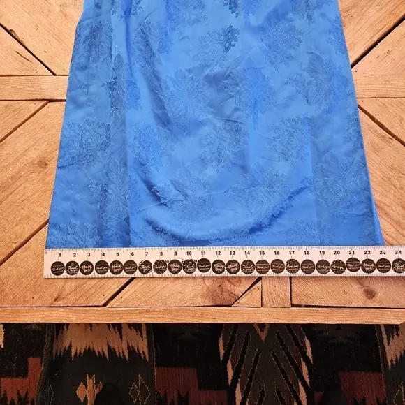 Vintage blue satin floral print dress. Dress has an Asian feel to it. Smoke free