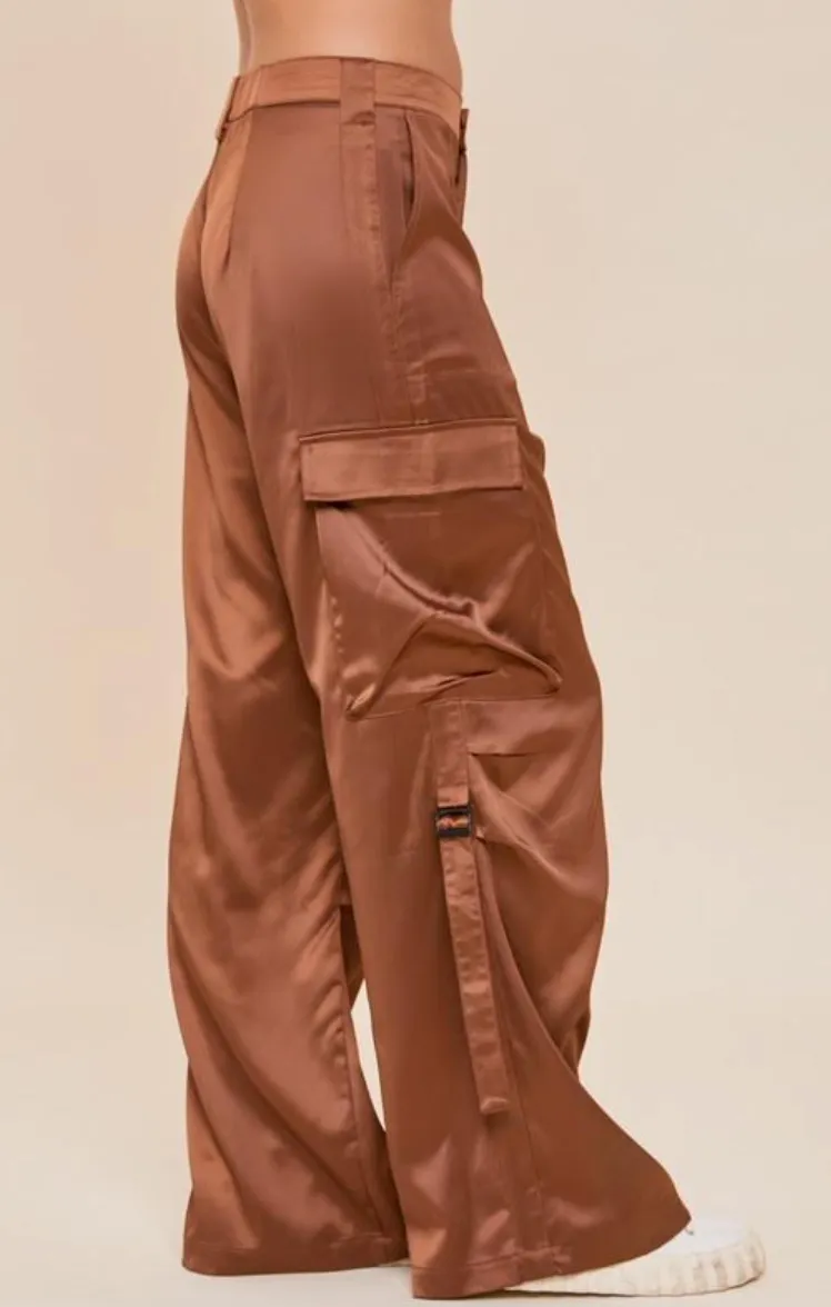 Wide Leg Cargo Pants