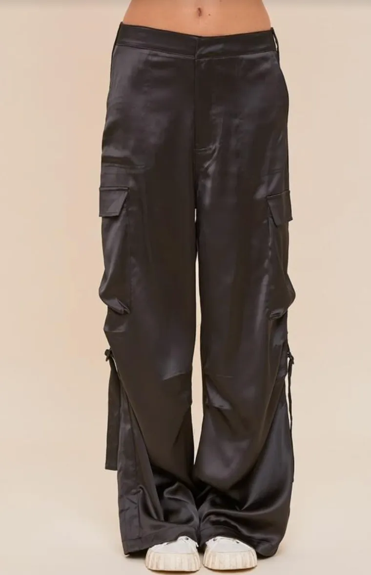 Wide Leg Cargo Pants