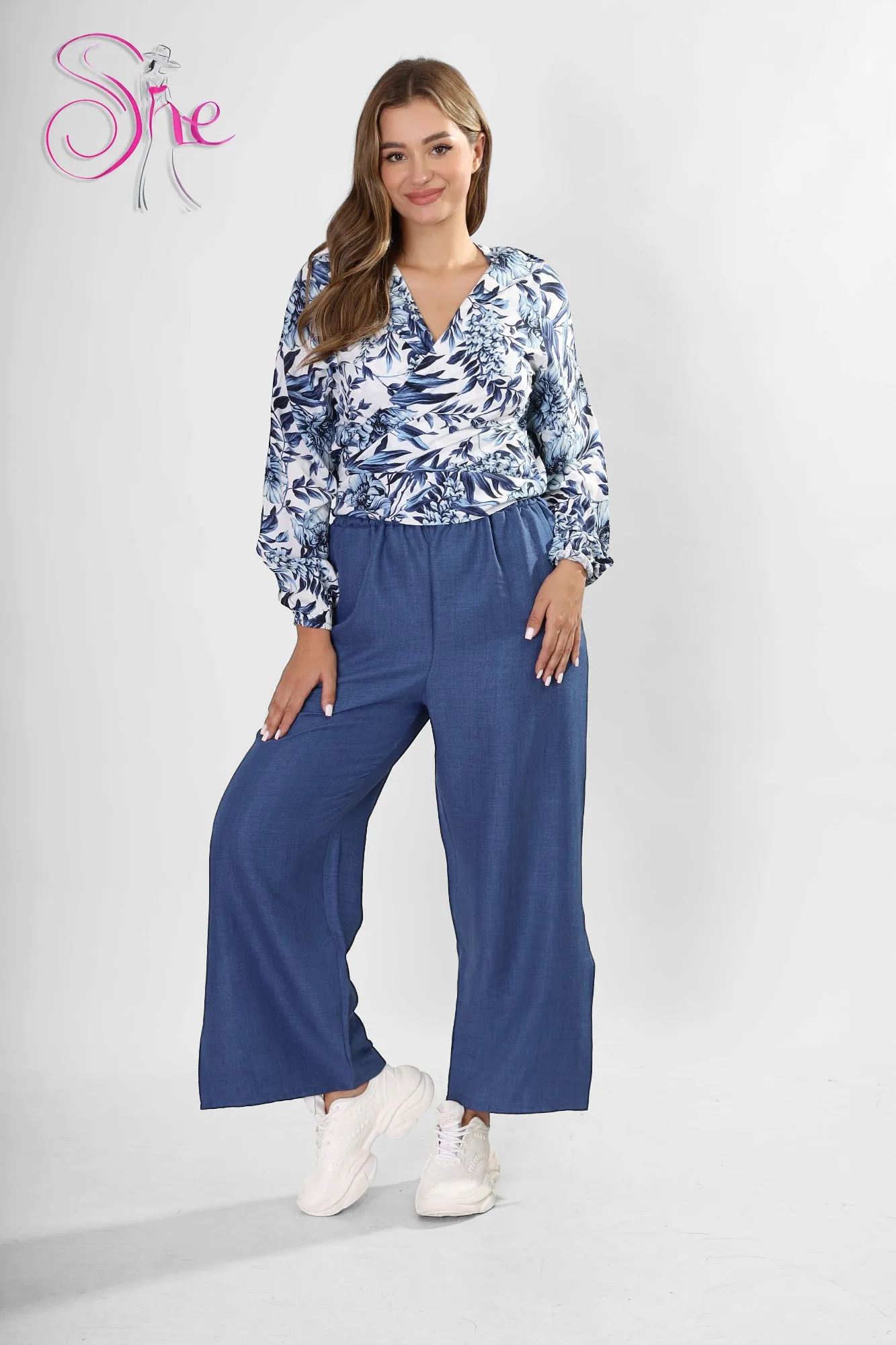 Wide-Leg Linen Pants