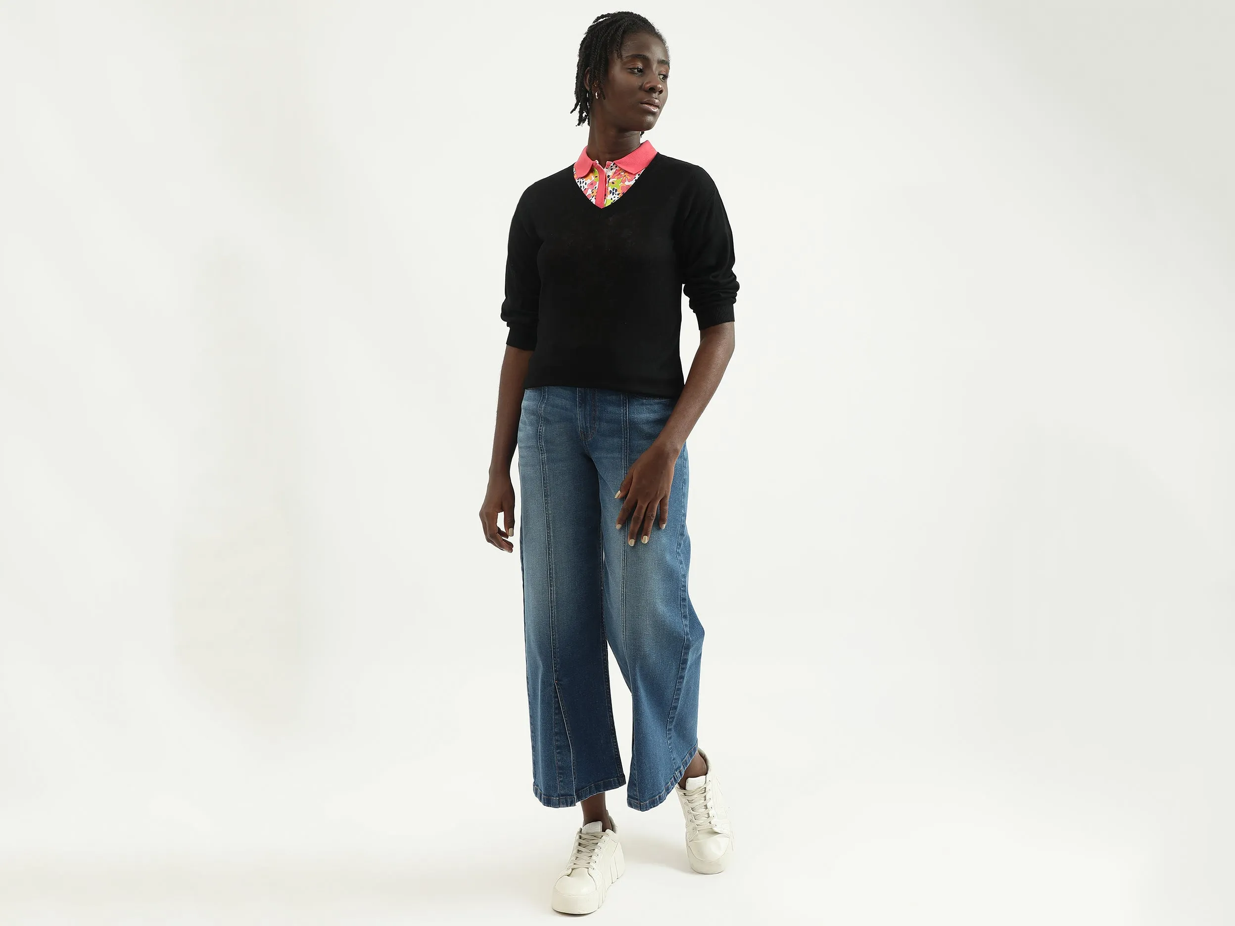 Women Knitted V-Neck Sweater