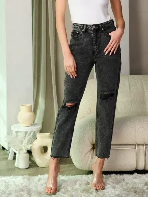 WOMEN'S BUTTON CLOSURE DISTRESS WASHED DENIM PANTS