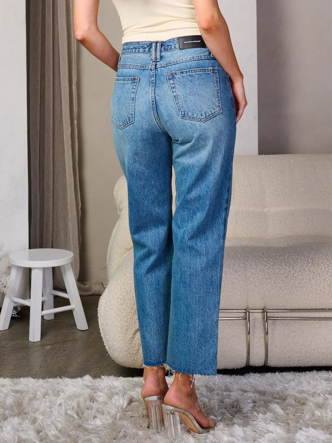 WOMEN'S BUTTON CLOSURE DISTRESS WIDE LEG DENIM JEANS
