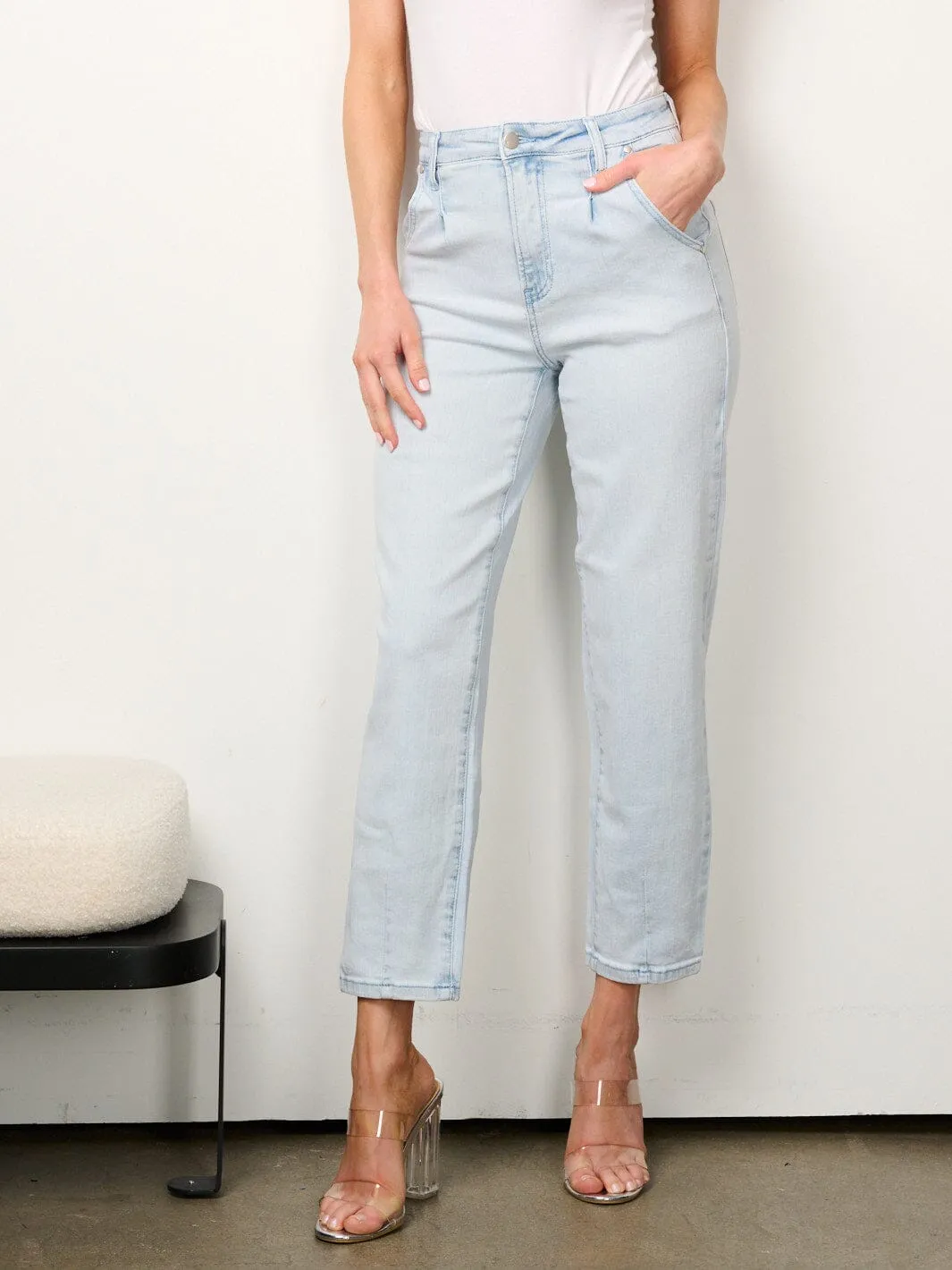 WOMEN'S BUTTON CLOSURE POCKETS WIDE LEG DENIM JEANS