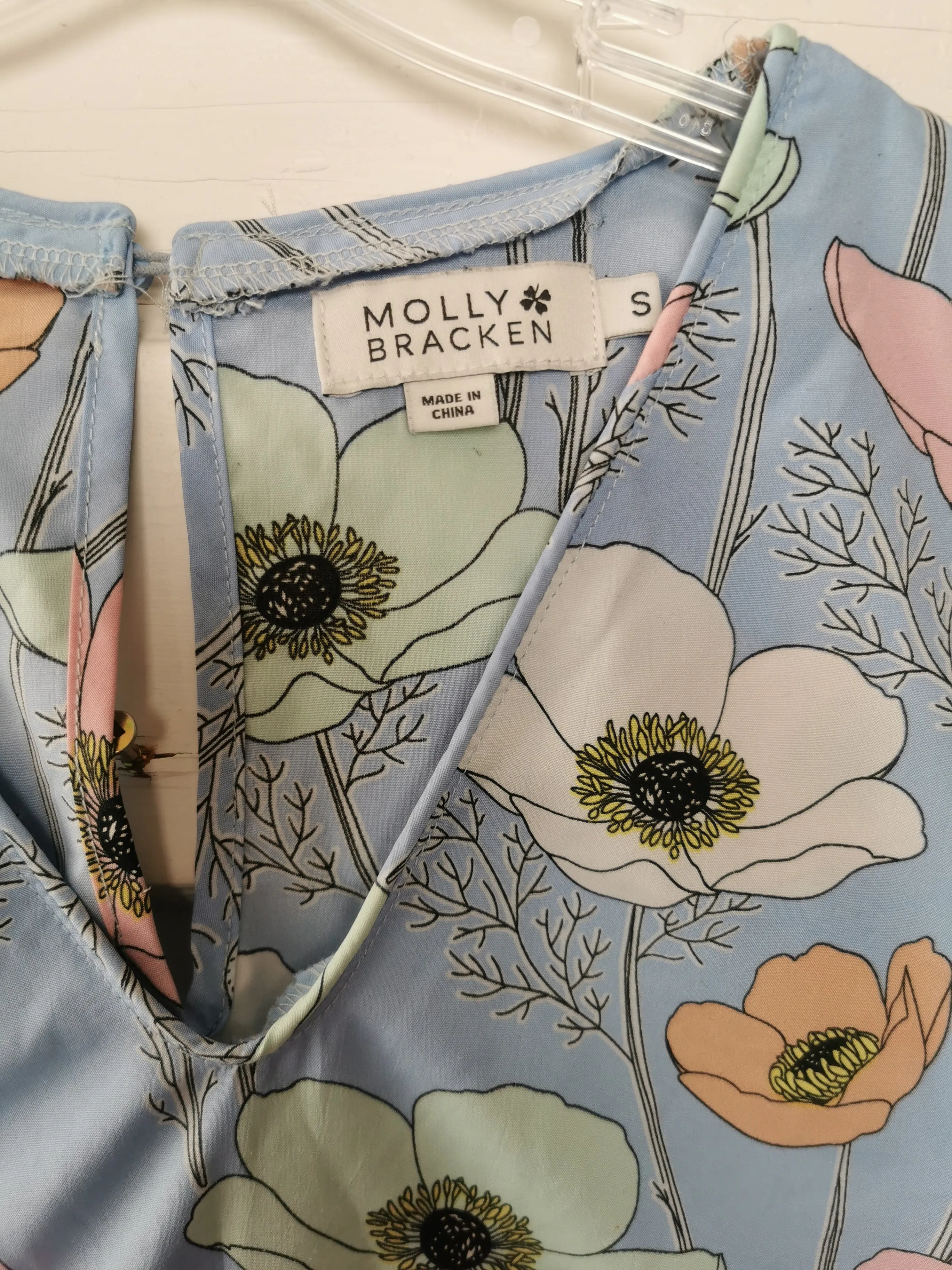 WOMENS SIZE SMALL - MOLLY BRACKEN, Floral Print, Peplum V-Neck Tank Top EUC B58