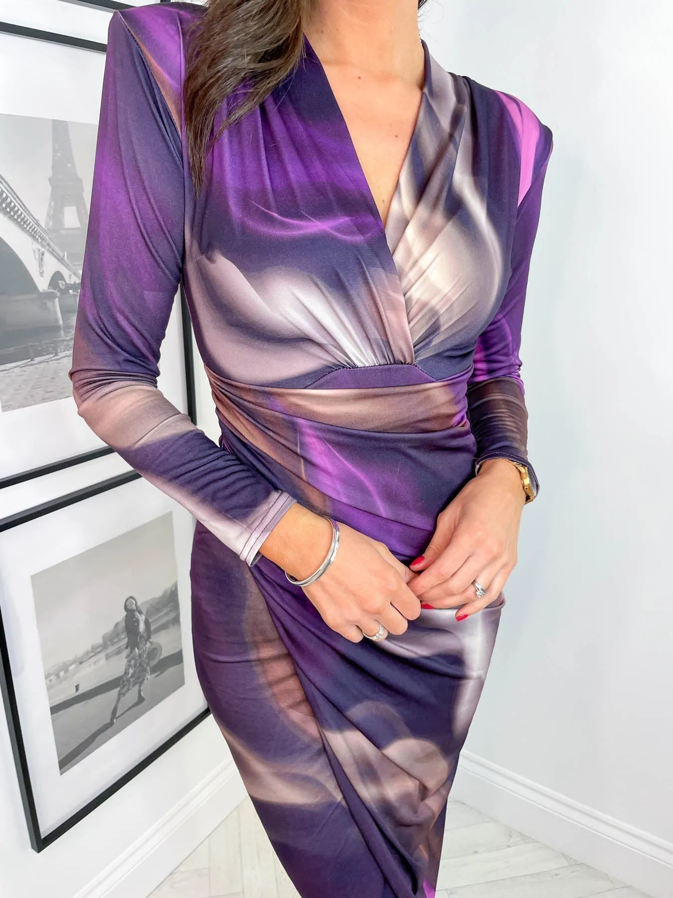 Xenia - Stylish V Neck Cut Woman's Midi Dress