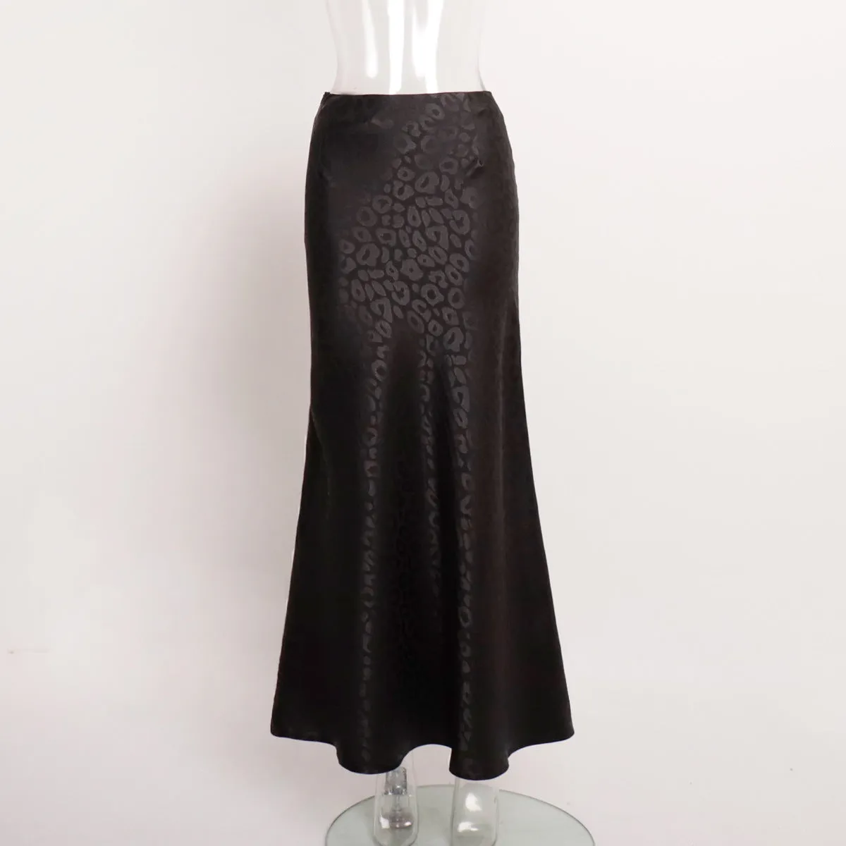 XIEYINSHE Cross-border jacquard leopard print skirt 2025 New summer new trend hip-wrapped jacquard leopard print long skirt